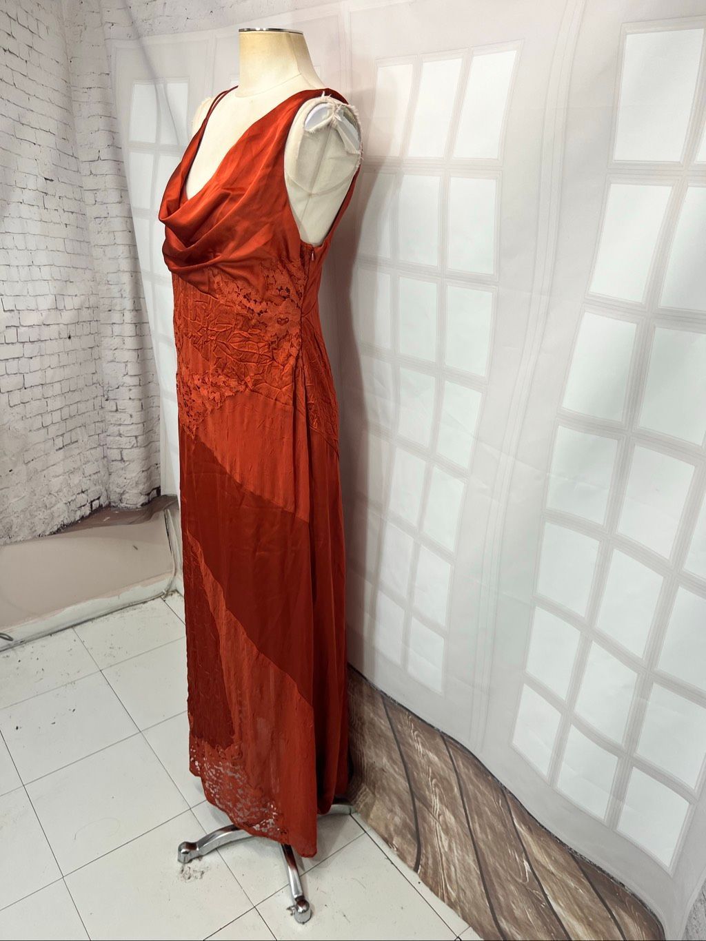 Asos Design Nwt Rust Lace Sleeveless Cowl Neck Satin Maxi Dress Size 8 — image 4 of 8